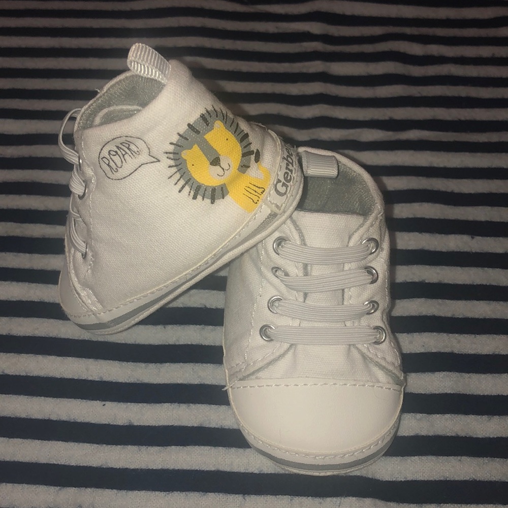 Baby shoes